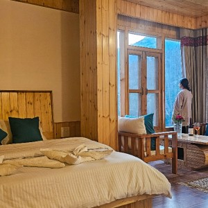 LEENA'S PALACE WILDERNESS HOME