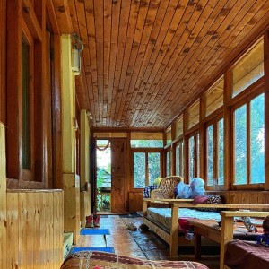 WAYWARD INN